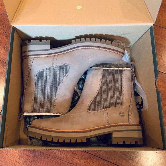 BRAND NEW TIMBERLAND WOMENS COURMAYEUR VALLEY - Picture 8 of 12